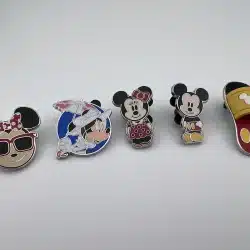 Disney Mickey and Minnie Mouse Trading Pin Lot - 5 adorable pins - Used