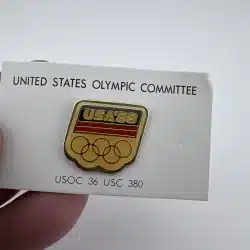 Vtg 1988 United States Olympic Committee USA Pin Pinback