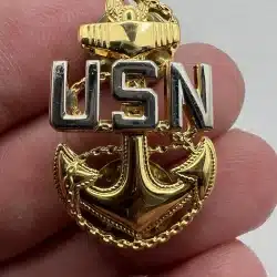 VTG United States Navy USN Anchor Rope Gold Silver Tone Lapel Hat Pin V-21-N
