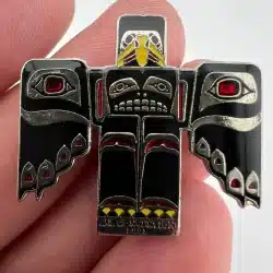 2001 AVA Convention Totem Pole Lapel Pin - Used