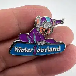 CHUCK E CHEESE WINTER1DERLAND SNOWBOARDING PIN - RARE - USED