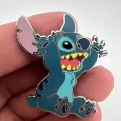 Disney Stitch Hands Up Pin from Disneyland Resort Paris - Used