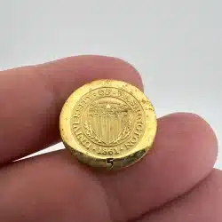 University Of Washington 5 Year Service Lapel Hat Pin - Damaged - READ DESC