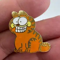 Vintage 1978 GARFIELD Smiling Pin Brooch - United Feature Syndicate