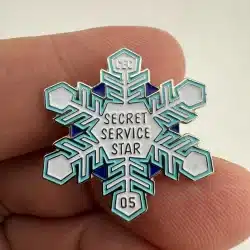 Chuck E Cheese 05 Snowflake Secret Service Star Pin - Used
