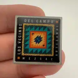 Los Vecinos Del Campo Mezcal Artesanal Lapel Hat Pin - scratches