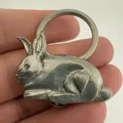 1996 BARKER PEWTER EASTER BUNNY PIN with Heart