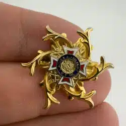 Ladies Auxiliary VFW Large Gold Tone Brooch Pin