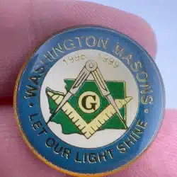 Washington Masons 1998-1999 Metal Pinback Lapel Hat Pin - Let Our Light Shine