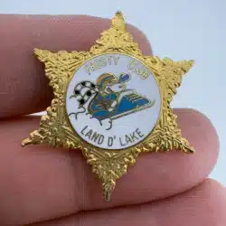 Land O' Lake Frosty Club Badge Badge Pin - Wisconsin