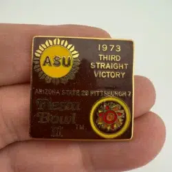 1973 Fiesta Bowl III Commemorative Pin - Arizona St. vs Pittsburgh