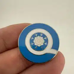 Unknown Brand Logo or Ski Area Pin Brooch - Letter Q?