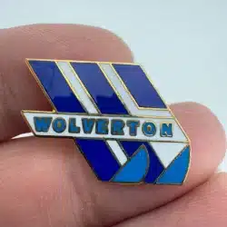 Vintage WOLVERTON Skiing Ski Pin CALIFORNIA Travel Souvenir