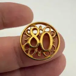 Vintage 1980 Avon 80 President's Club Award Pin Brooch - Gold Tone