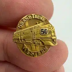 Grand Trunk Western Railway 50 Year Employee Award Screwback Pin - 10K, 2.53g