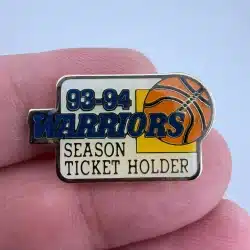 GOLDEN STATE WARRIORS SEASON TICKET HOLDER 1993 - 1994 PIN