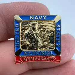 UNITED STATES NAVY MEMORIAL MEMBERSHIP PIN