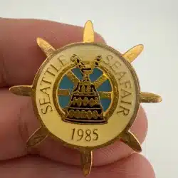 1985 SEATTLE SEAFAIR Skipper Wheel Pin Hydroplane Boat Racing