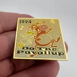1994 Do The Puyallup Fair Brooch Style Pin - Dancing Animals