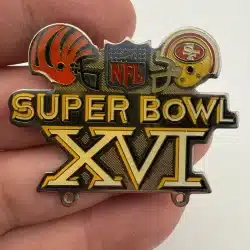 San Francisco 49ers Super Bowl XVI World Champions Ladder Pin - **Incomplete**