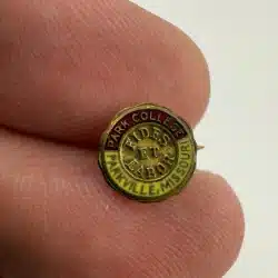 Vintage Park College Parkville, Missouri Pin - *TINY PIN* now Park University
