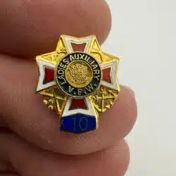 VFW Veterans Of Foreign Wars Ladies Auxiliary 10 Years Member Pin Brooch *flaws*