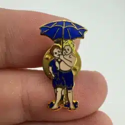 Children Under An Umbrella Enamel Pin - Unique / Vintage