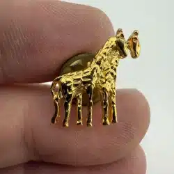 Two Giraffes Lapel Hat Pin - Gold Tone
