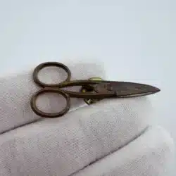 Vintage Cutting Shears Scissors Lapel Hat Pin