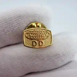 AMWAY DD Pin - Direct Distributor - 24K GP