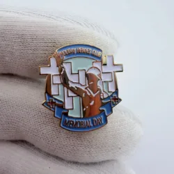 ARC American Red Cross Holiday Heroes Club Memorial Day Cemetary Pin