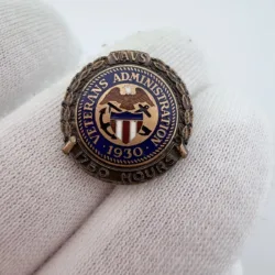 1930 VAVS Veterans Administration Volunteer Services 1750 Hour Pin