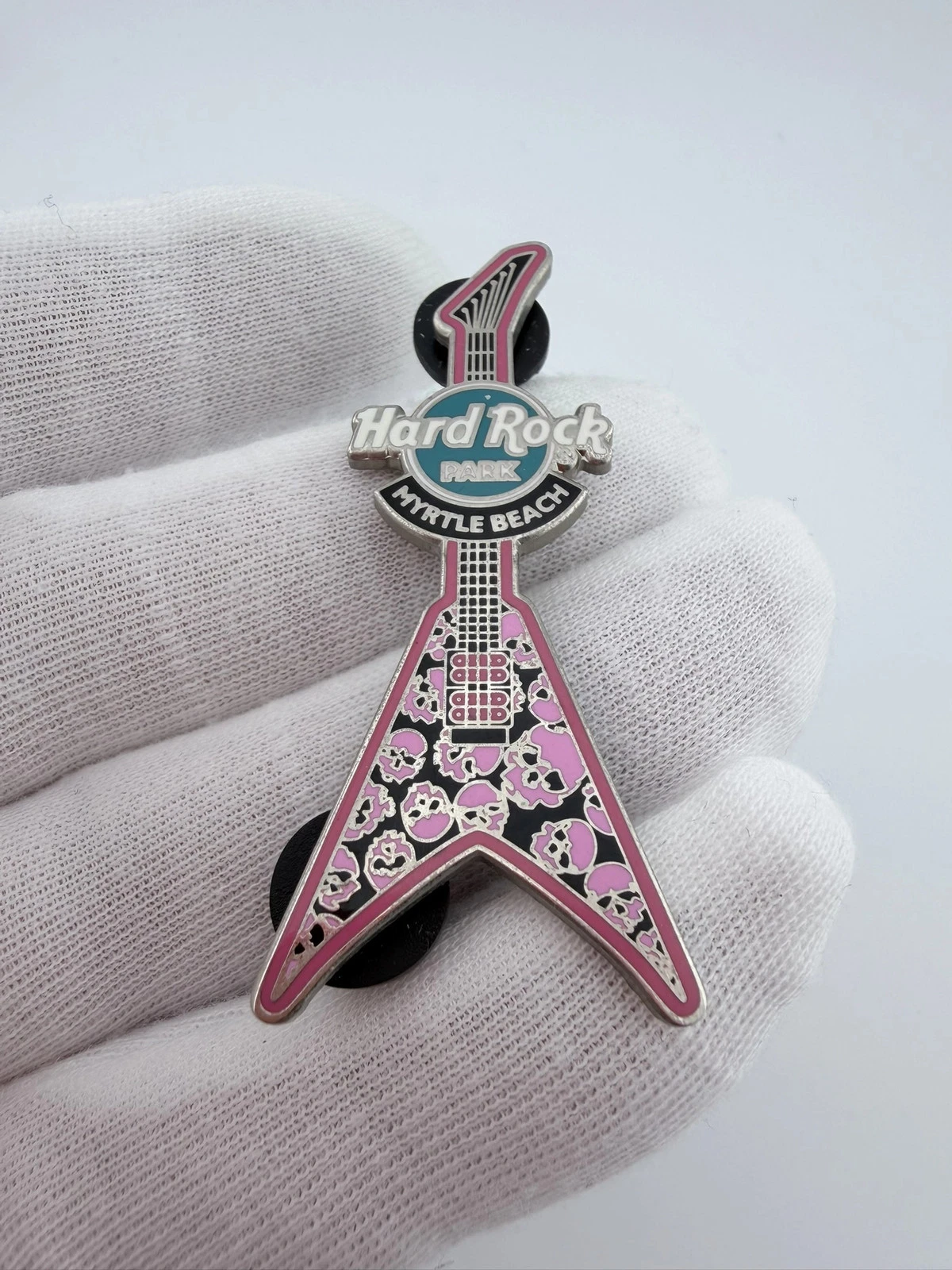 Hard Rock Park Myrtle Beach Flying V Guitar Pin - Pink Skulls - Image 2
