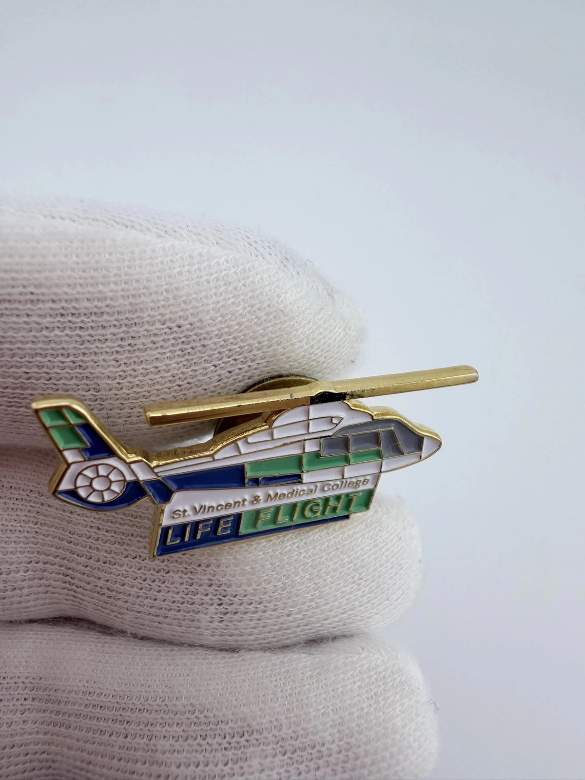 St. Vincent & Medical College Life Flight EMS Helicopter Pin - Toledo, Ohio - Image 3