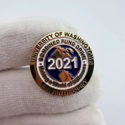 2021 UW University Of Washington Philanthropist Combined Fund Drive Pin