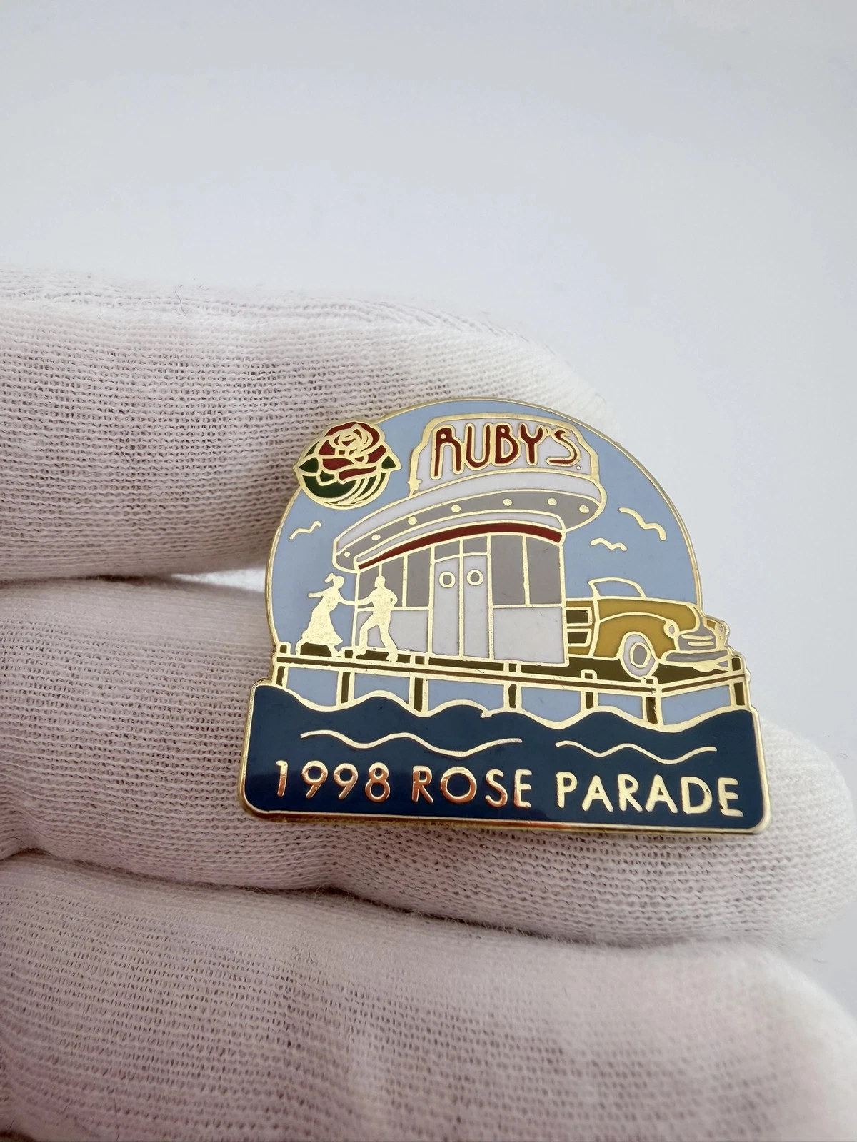 1998 Rose Parade x Ruby's Restaurant Tournament of Roses Lapel Pin - Image 2