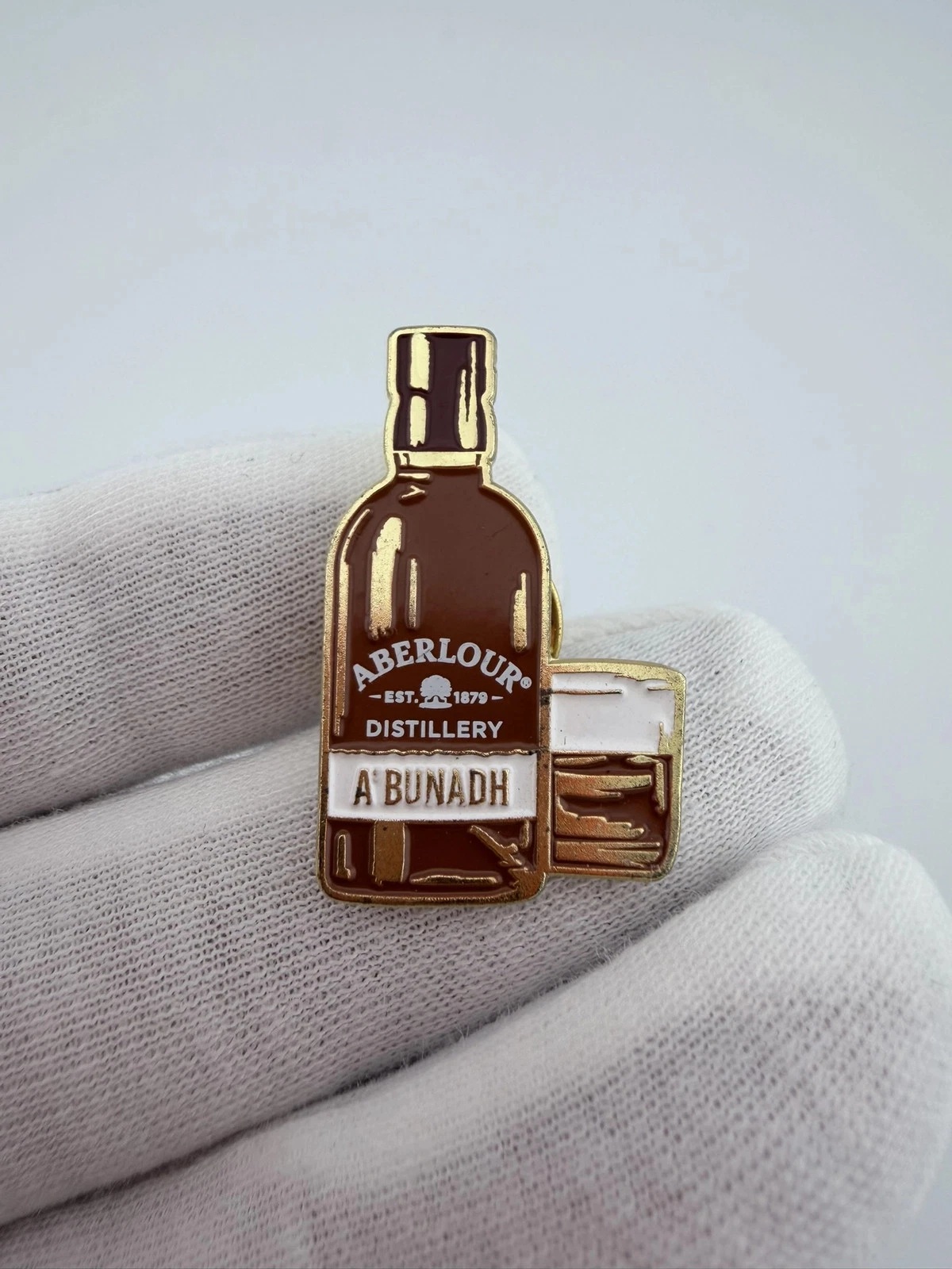 Aberlour A�Bunadh Scotch Whisky Bottle And Glass Lapel Pin - Promo Item