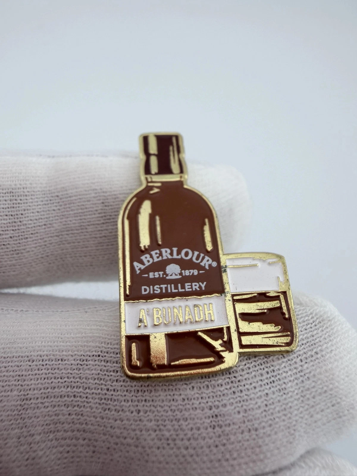 Aberlour A�Bunadh Scotch Whisky Bottle And Glass Lapel Pin - Promo Item - Image 2