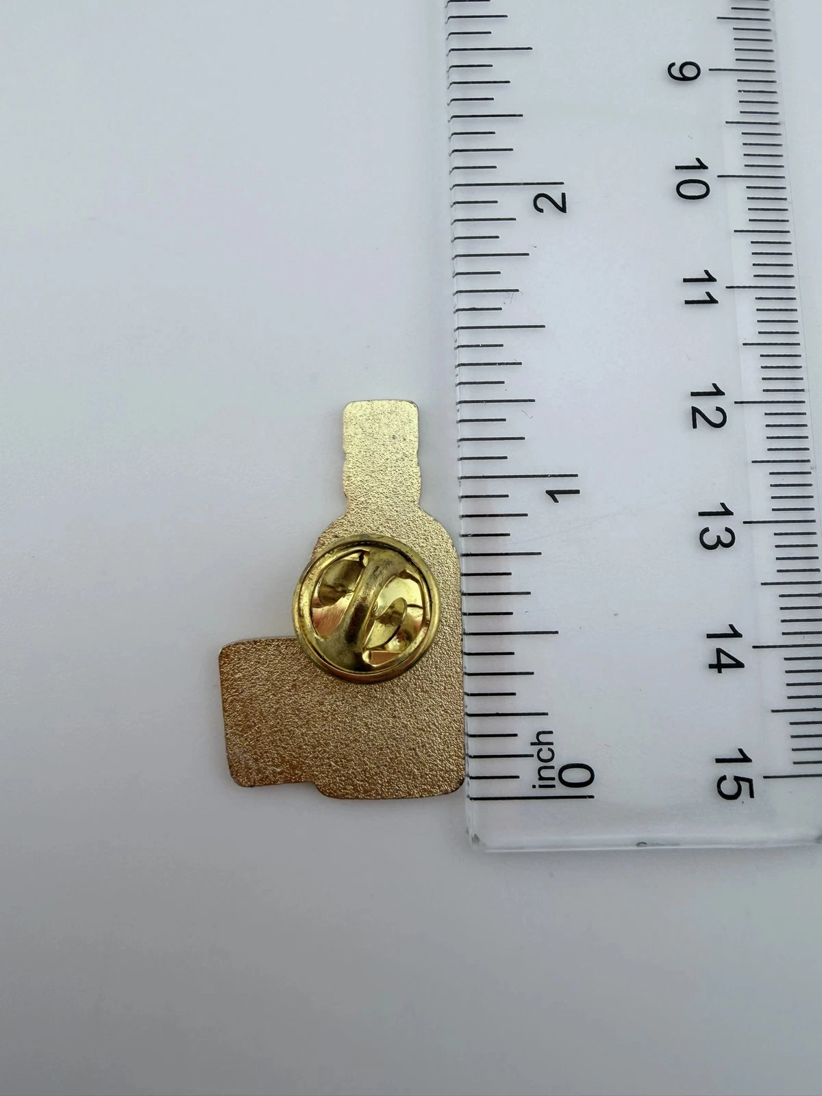 Aberlour A�Bunadh Scotch Whisky Bottle And Glass Lapel Pin - Promo Item - Image 4