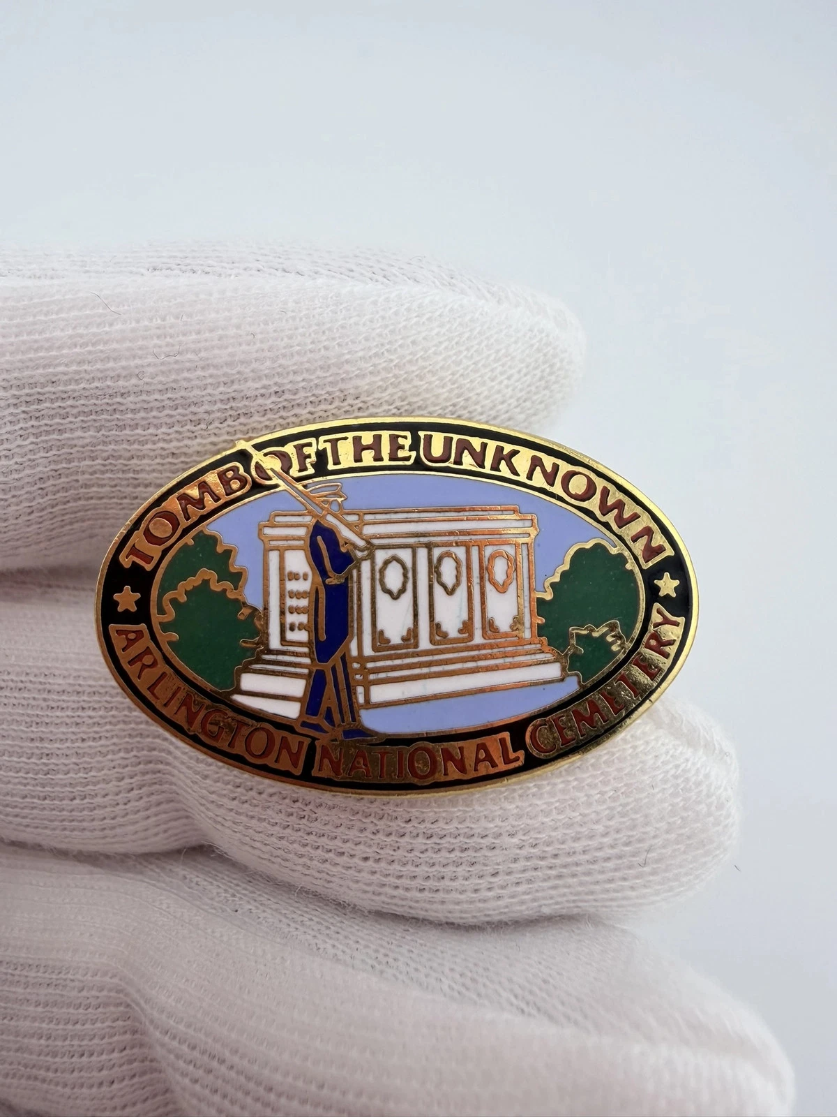 Tomb of the Unknown Soldier Arlington National Cemetery Lapel Pin - Image 2