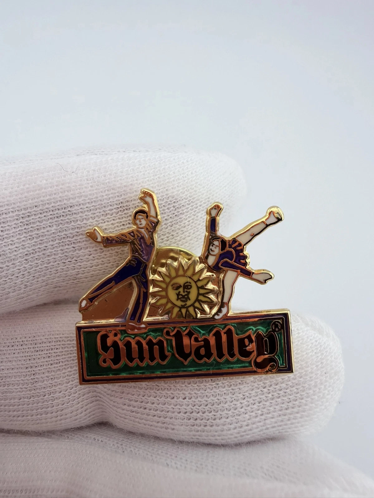 Sun Valley Figure Ice Skating Skaters Lapel Pin - Idaho - Image 2
