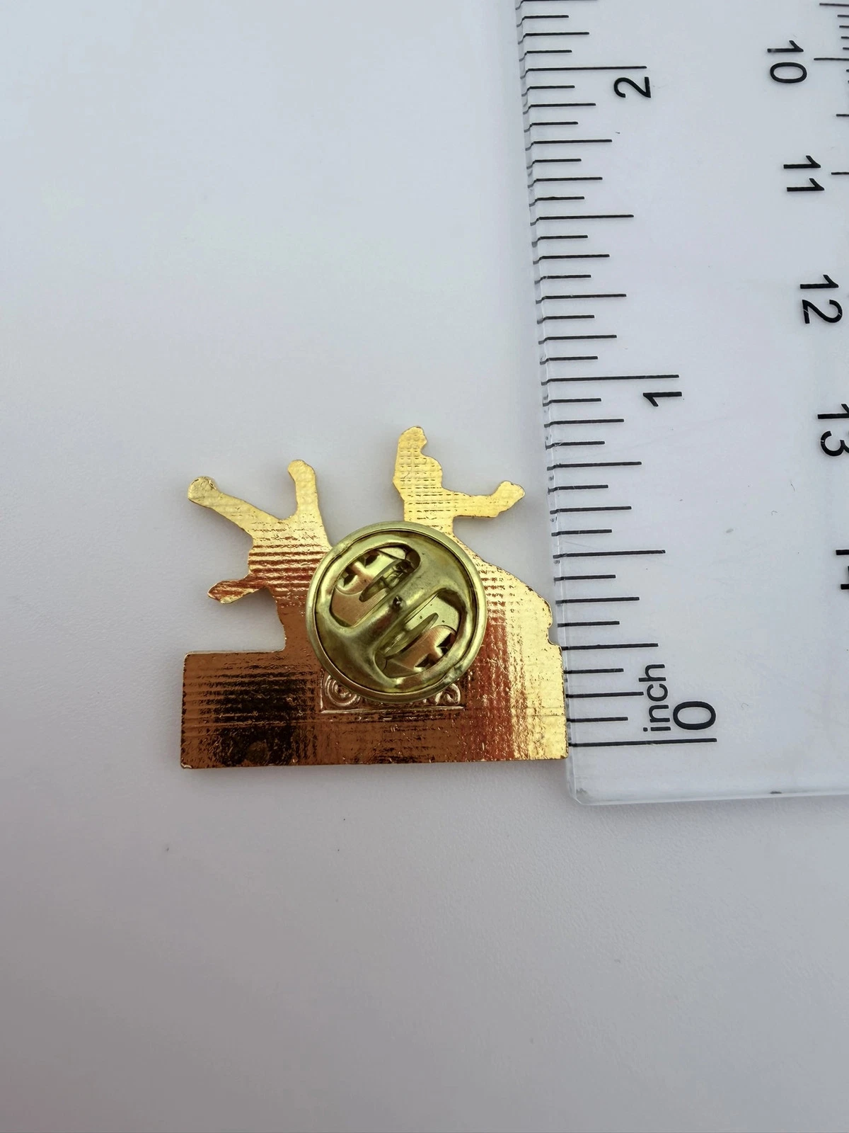 Sun Valley Figure Ice Skating Skaters Lapel Pin - Idaho - Image 4