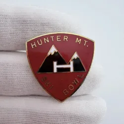 Hunter Mt. Ski Bowl Pin Brooch - New York State Ski Area / Resort