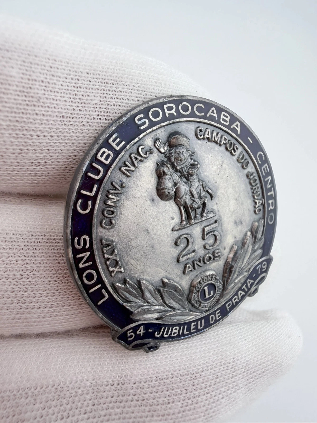 1979 Lions Clube Sorocaba - Centro Brazil 25 Years Convention Pin - Image 3