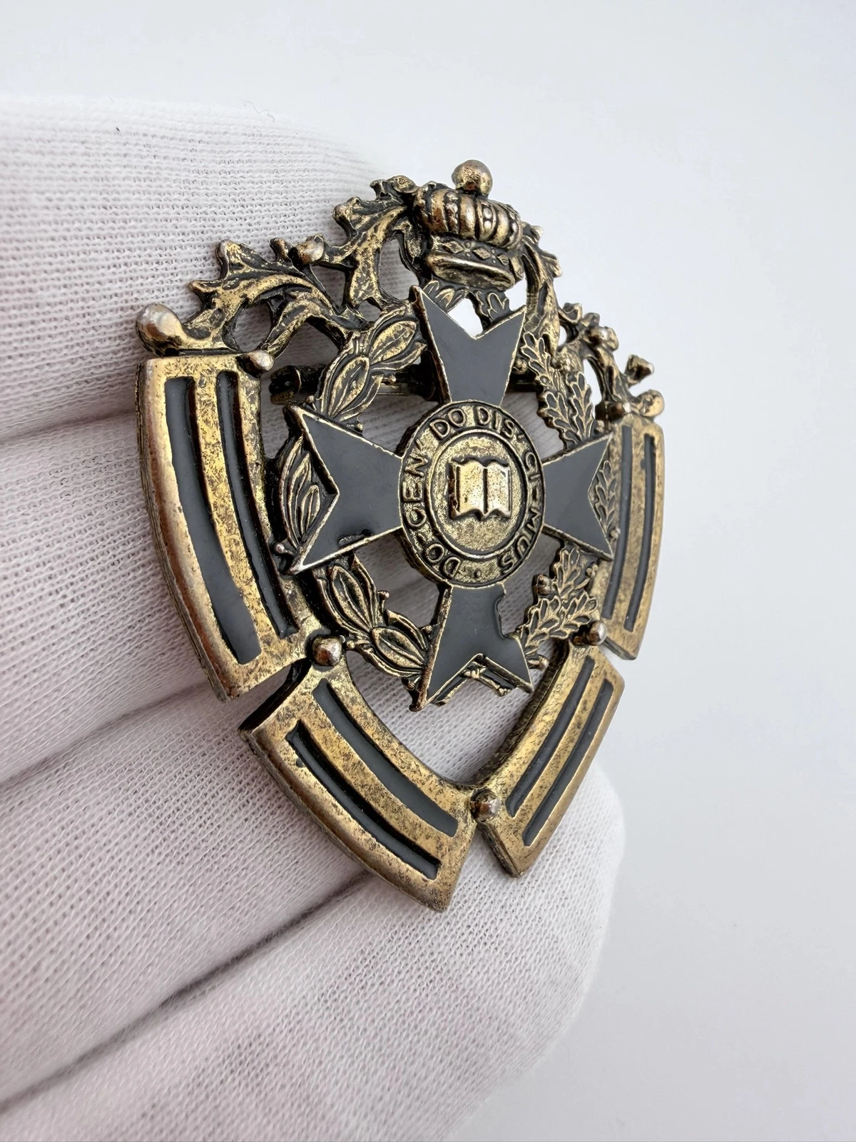 Maltese Cross Pin Brooch - Docendo Discimus - By Teaching, We Learn - Flawed - Image 3