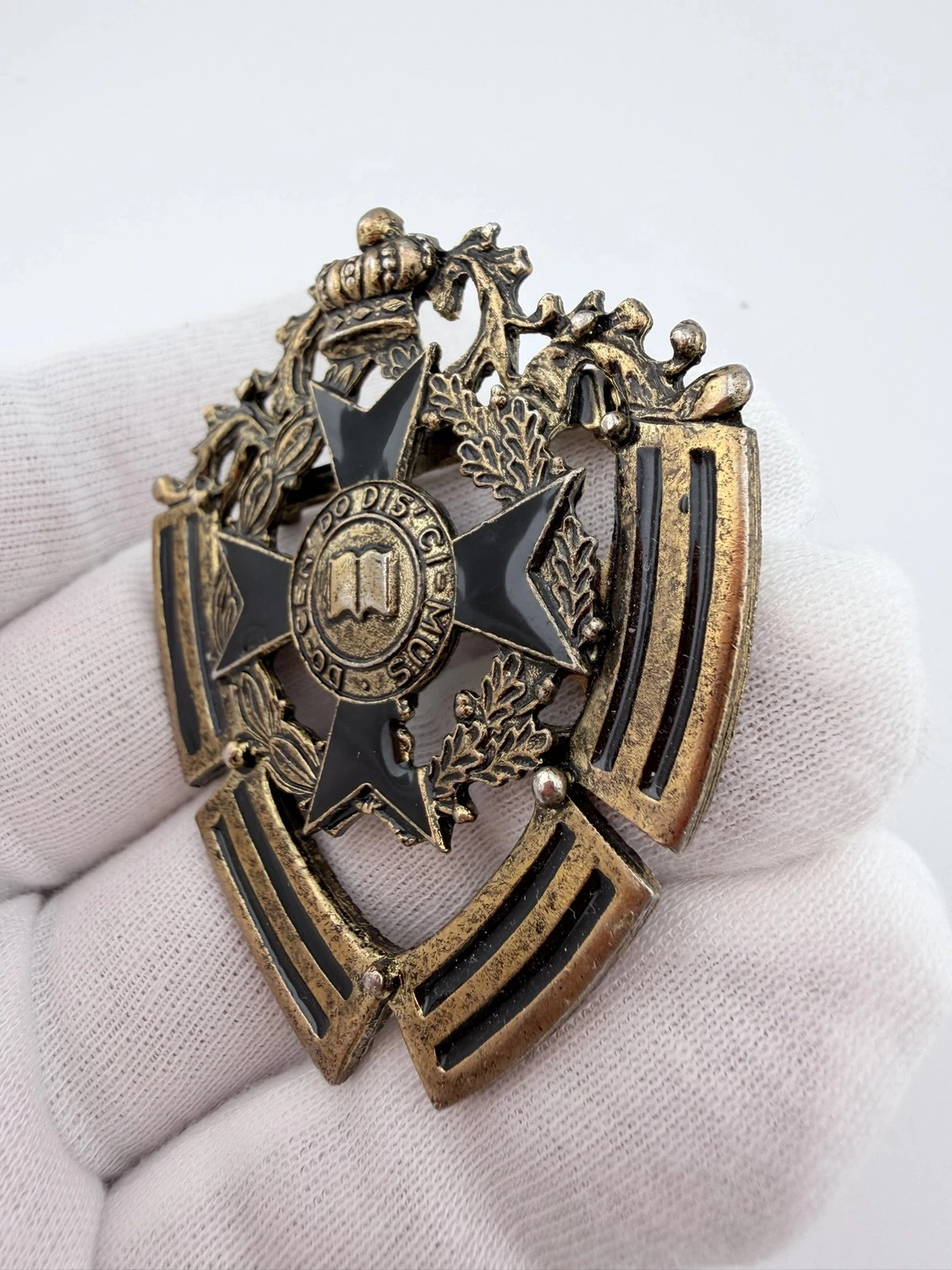 Maltese Cross Pin Brooch - Docendo Discimus - By Teaching, We Learn - Flawed - Image 4