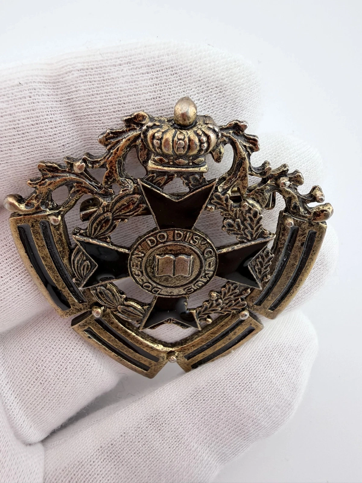 Maltese Cross Pin Brooch - Docendo Discimus - By Teaching, We Learn - Flawed - Image 5