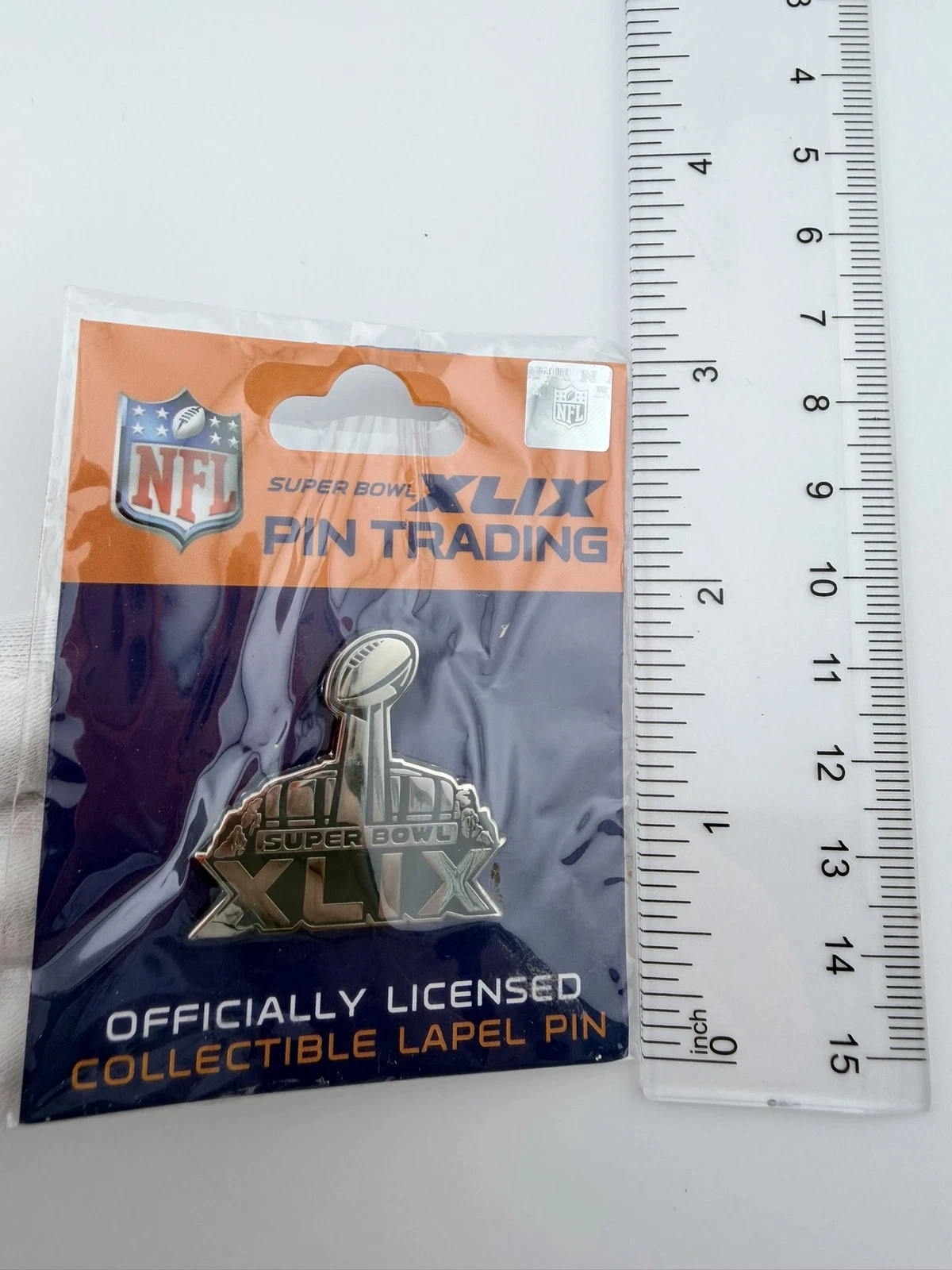 Super Bowl XLIX 49 Trophy Lapel Pin by WinCraft - Image 3