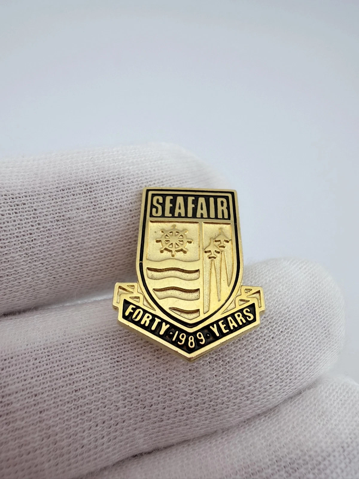 1989 Seafair 40 Years Anniversary Tie Tack Pin - Image 2
