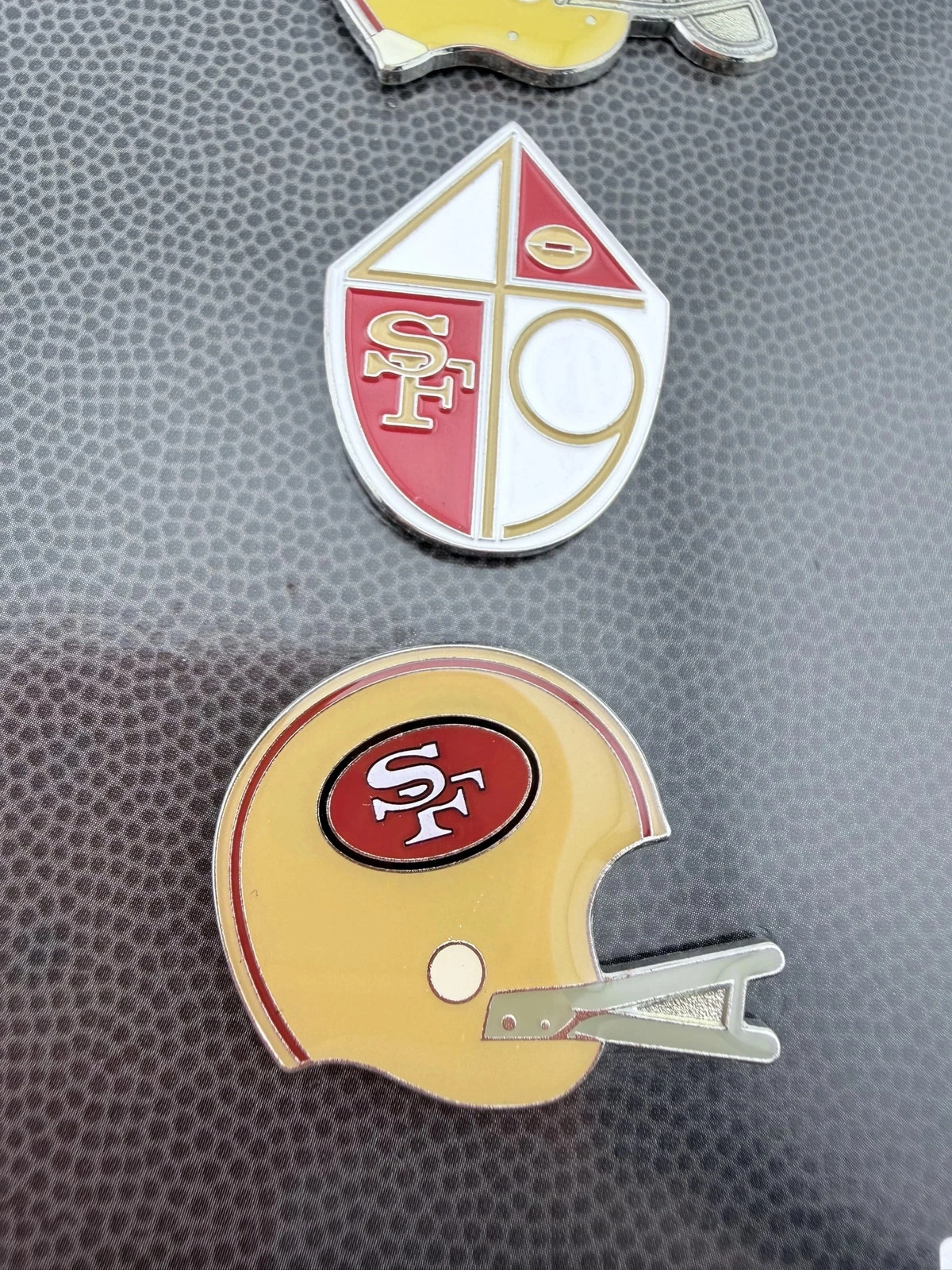 San Francisco 49ers 4 Pin Set - 2 Logo, 2 Helmet Pins - Image 3